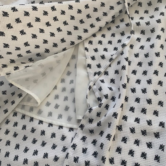 midi wrap skirt - Picture 4 of 8